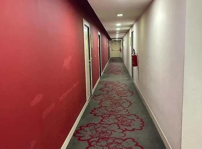 Qatar * コゼンツァ